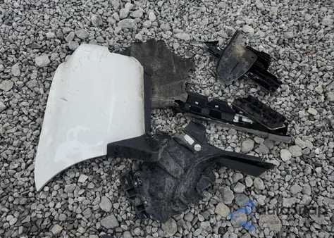 2010 Toyota Sienna Xle from USA, damaged, VIN 5TDYK4CC0AS323635